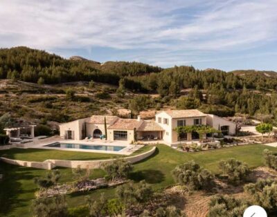 Farmhouse in Alpilles Natural Park